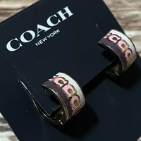 COACH SIGNATURE C LOGO ENAMEL TRITONE HUGGIE HOOP EARRINGS PINK, WHITE, PURPLE