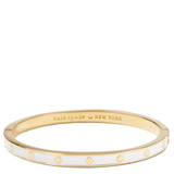 KATE SPADE SPOT THE SPADE ENAMEL HINGED BANGLE BRACELET IN WHITE O0RU2565