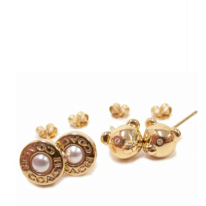 【SALE★国内発送】Coach ★ ピアス Bear With Pearl Earrings COACH Bear with Pearl Hoop Earrings, NWT!