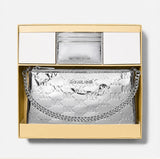 MICHAEL KORS JET SET PATENT LOGO DEBOSSED POCHETTE CROSSBODY BAG AND CARD CASE GIFT SET SILVER 35F5SGZD6O